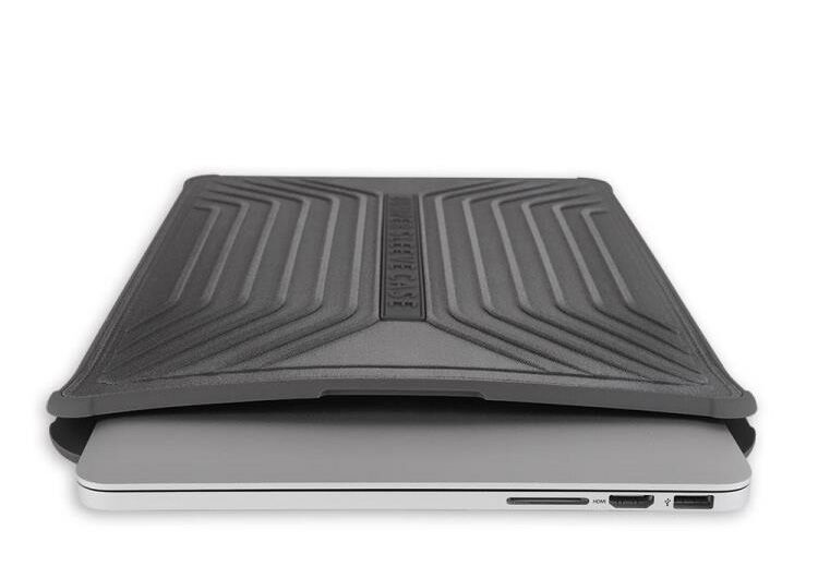 Voyage odolné pouzdro pro MacBook 13